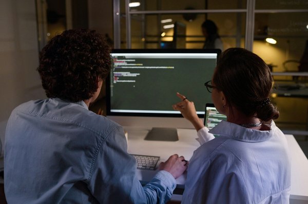 Dépannage informatique saint tropez : aide professionnelle efficace